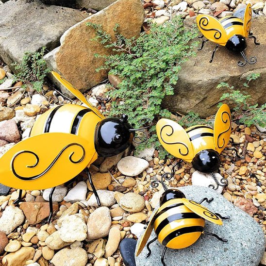 Décoration murale de jardin bourdons dans le parterre