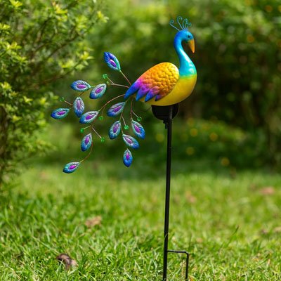 Statue de jardin paon coloré